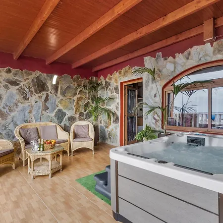 Chabela's Penthouse アパート *